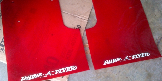 Radio Flyer – Custom automotive decals for mudflaps